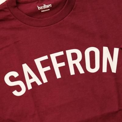 <img class='new_mark_img1' src='https://img.shop-pro.jp/img/new/icons5.gif' style='border:none;display:inline;margin:0px;padding:0px;width:auto;' />BEDLAM [SAFFRON TEE] (BURGUNDY)