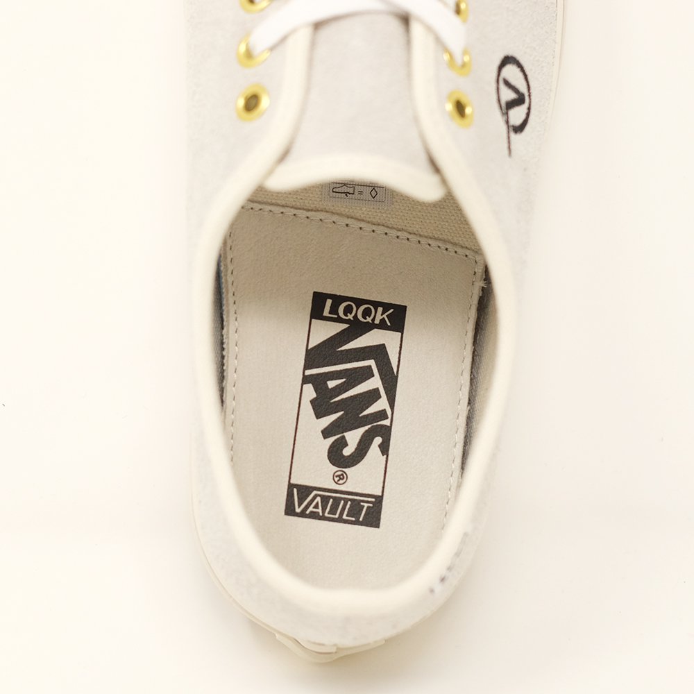 VAULT BY VANS × LQQK STUDIO [Authentic One Piece LX] (LQQK)  marshmallow/translucent gum