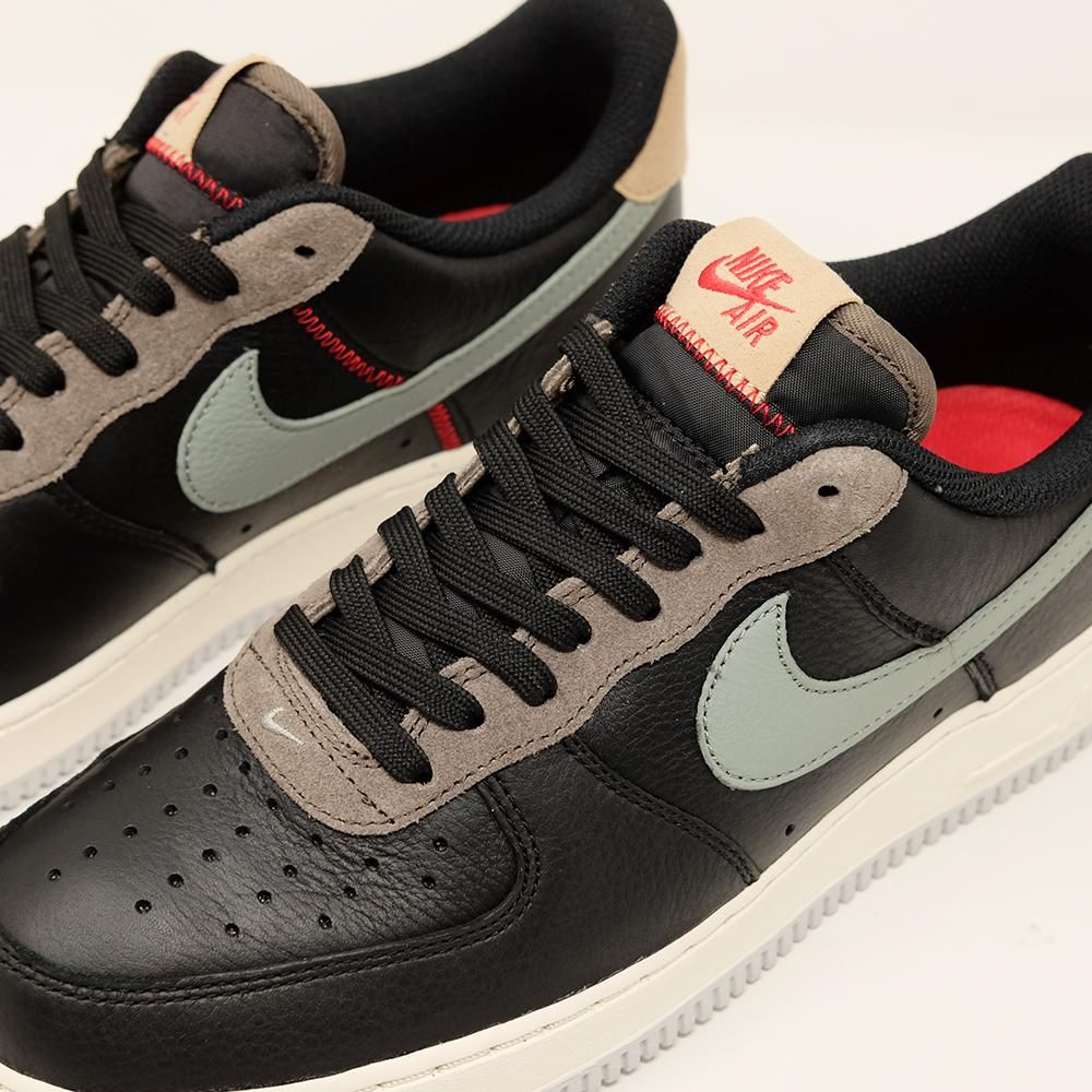 NIKE ナイキ [AIR FORCE 1 '07 BV0322 002] エアフォース１(BLACK/ MICA GREEN)｜スニーカーセレクトショップ通販サイト│VEHICLE  FOOTWEAR（ビークルフット