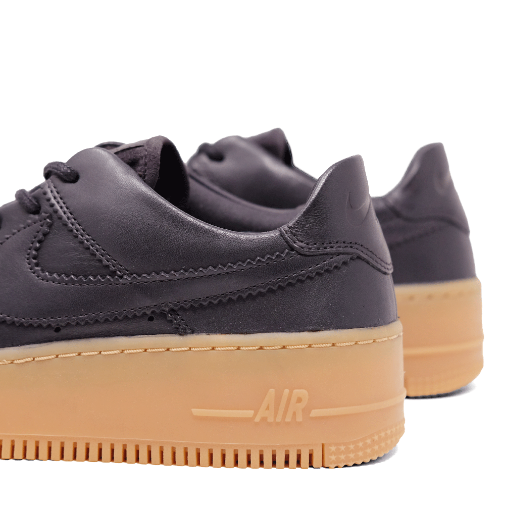 NIKE ナイキ [WMNS FORCE 1 SAGE LOW LX AR5409 002] GREY)｜スニーカーセレクトショップ通販サイト│VEHICLE FOOTWEAR（ビークルフット