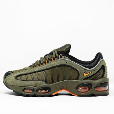 NIKE [AIR MAX TAILWIND IV SE CJ9681-300] (CARGO KHAKI)