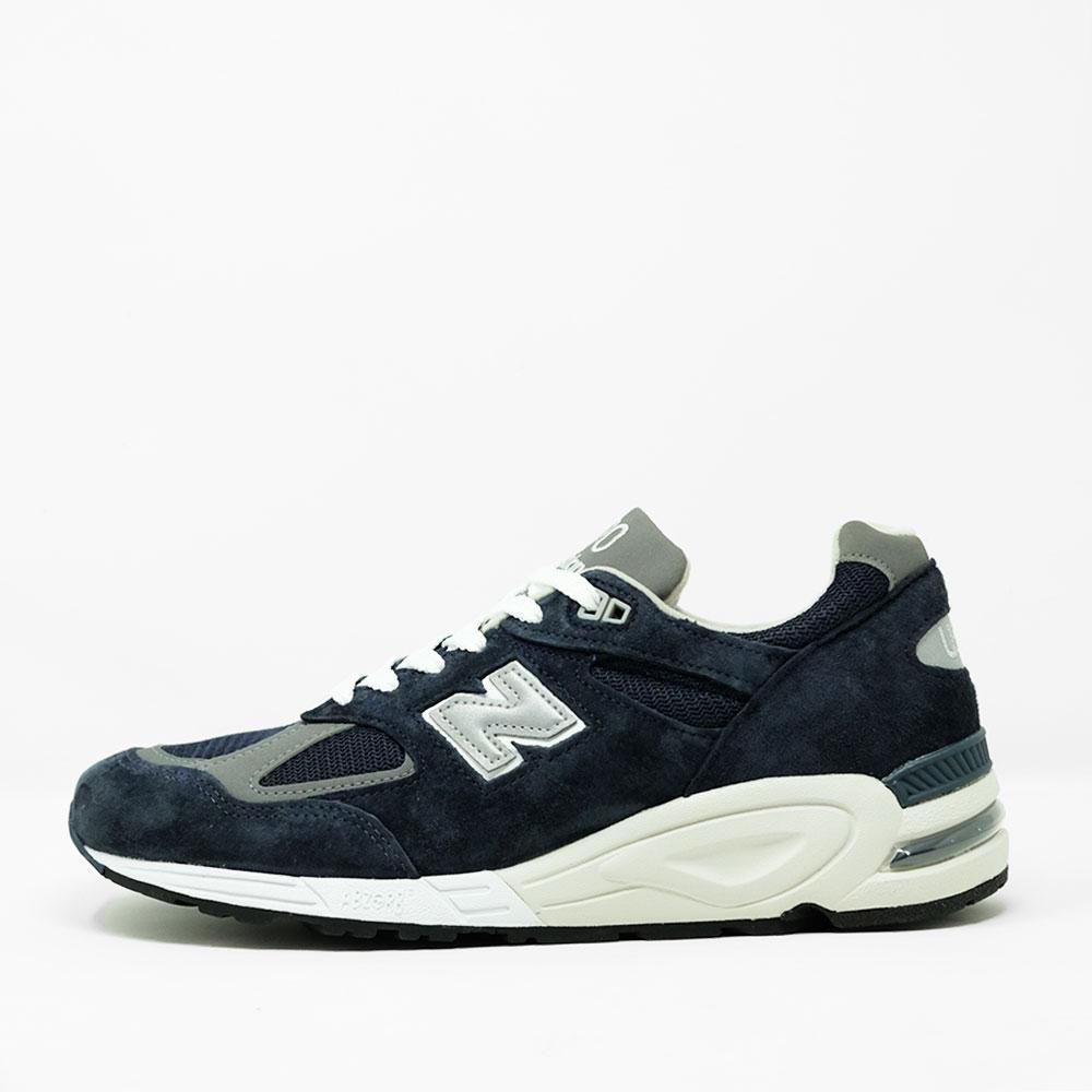 NEW BALANCE M990NV2