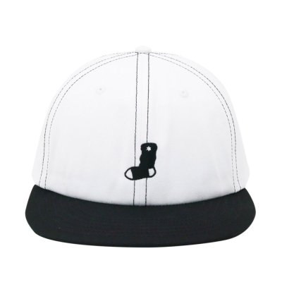 WHIMSY [SOCKS CLUB HAT] (WHITE & BLACK)