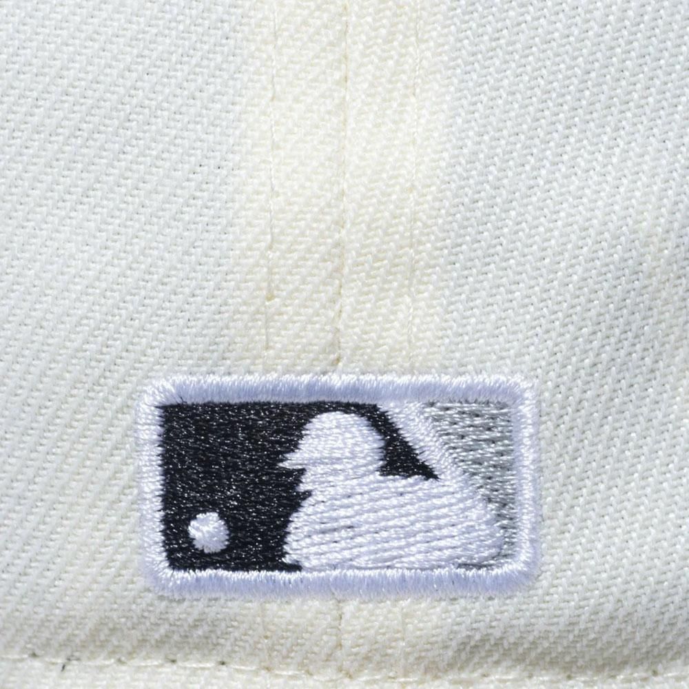 NEW ERA [59FIFTY MLB 2-TONE CHICAGO WHITE SOX] (CHROME WHITE)