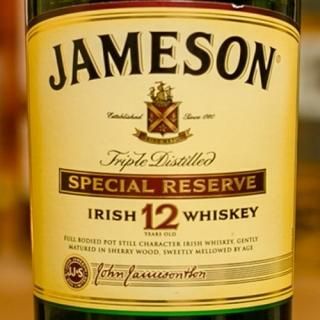ジェムソン リミテッドリザーブ 18年 700ml Amazon.co.jp: ジェムソン 18年 リミテッドリザーブ 40度 700ml