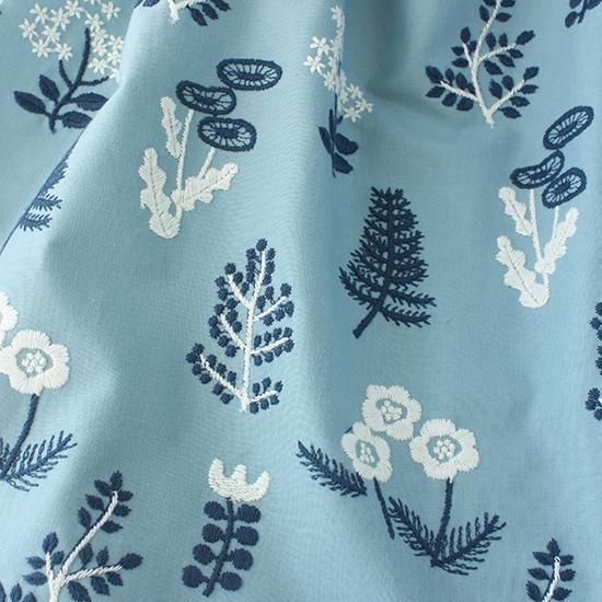 アンティーク 北欧ハーダンガーレース刺繍 大判クロス ブルーワーク✵ 雪の結晶 アンティーク 北欧ハーダンガーレース刺繍 大判クロス ブルーワーク