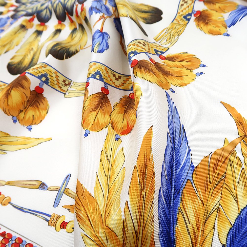 羽根飾り(CM5-156T) Marcaオリジナル 大判 シルクツイル スカーフ （全2色）の画像5