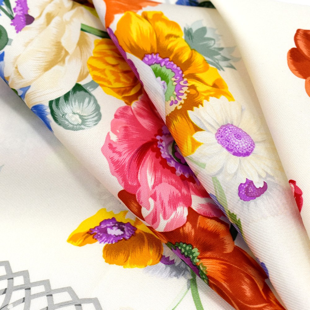 田園の花(CM6-818) 伝統横濱スカーフ 大判 シルクツイル スカーフ （全3色）の画像5