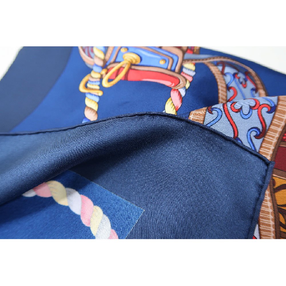 ハーネス(CM5-330)  伝統横濱スカーフ 大判 シルクツイル スカーフ （全2色）の画像6