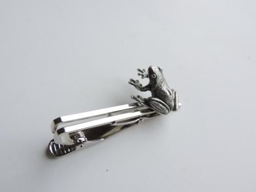 銀製　カエル　タイピン 71vSn9-jG6L._UY300_.jpg