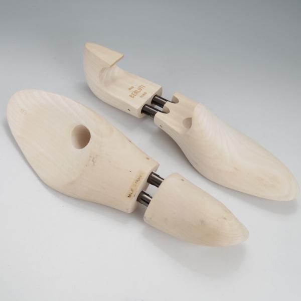 ベルルッティ SIZE 6【純正シューツリー】 - 高級中古革靴の買取 ベルルッティ SIZE 6【純正シューツリー】 - 高級中古革靴の買取
