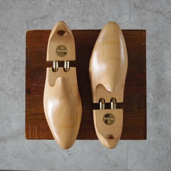 Luxury Shoe Care | Shoe trees | John Lobb シューケア