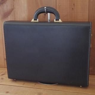 中古バッグ通販|東京・代官山の高級革靴店|studio.CBR 中古バッグ通販|東京・代官山の高級革靴店|studio.CBR