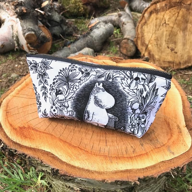 vintage fabric pouch