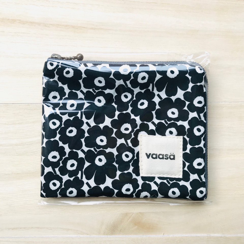 <img class='new_mark_img1' src='https://img.shop-pro.jp/img/new/icons1.gif' style='border:none;display:inline;margin:0px;padding:0px;width:auto;' />vintage fabric pouch