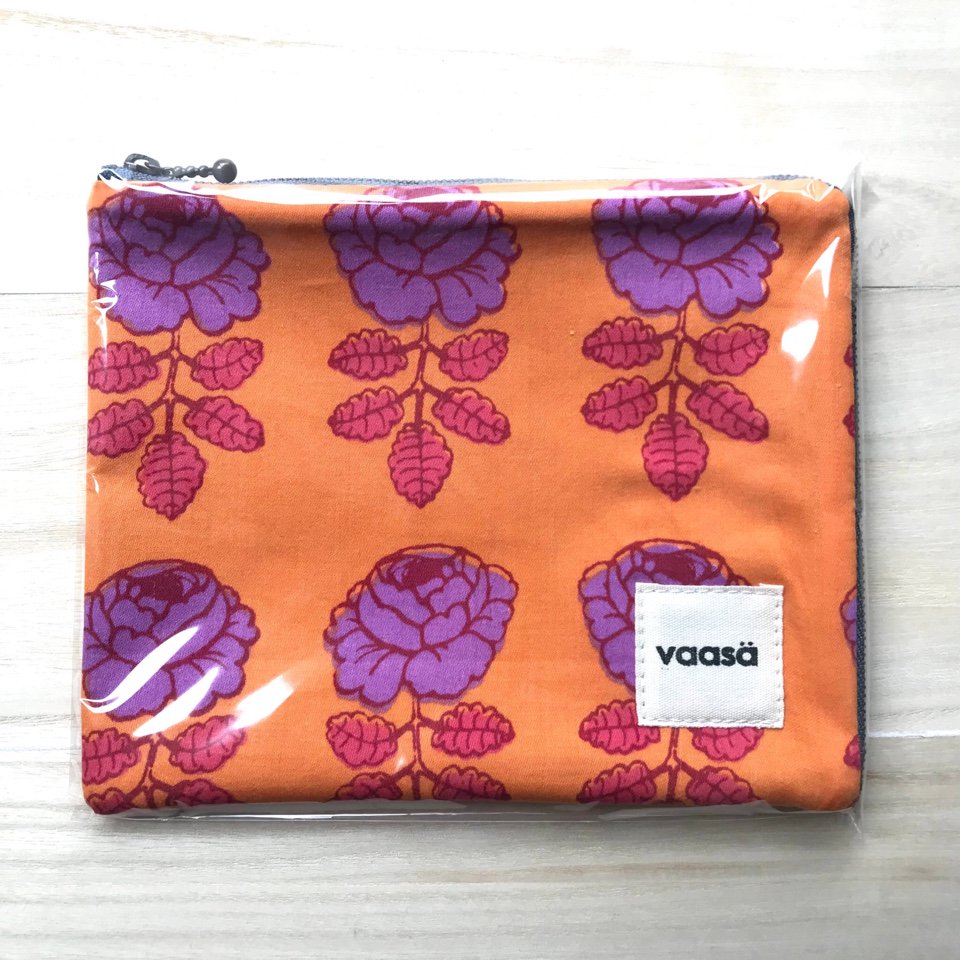 <img class='new_mark_img1' src='https://img.shop-pro.jp/img/new/icons1.gif' style='border:none;display:inline;margin:0px;padding:0px;width:auto;' />vintage fabric pouch