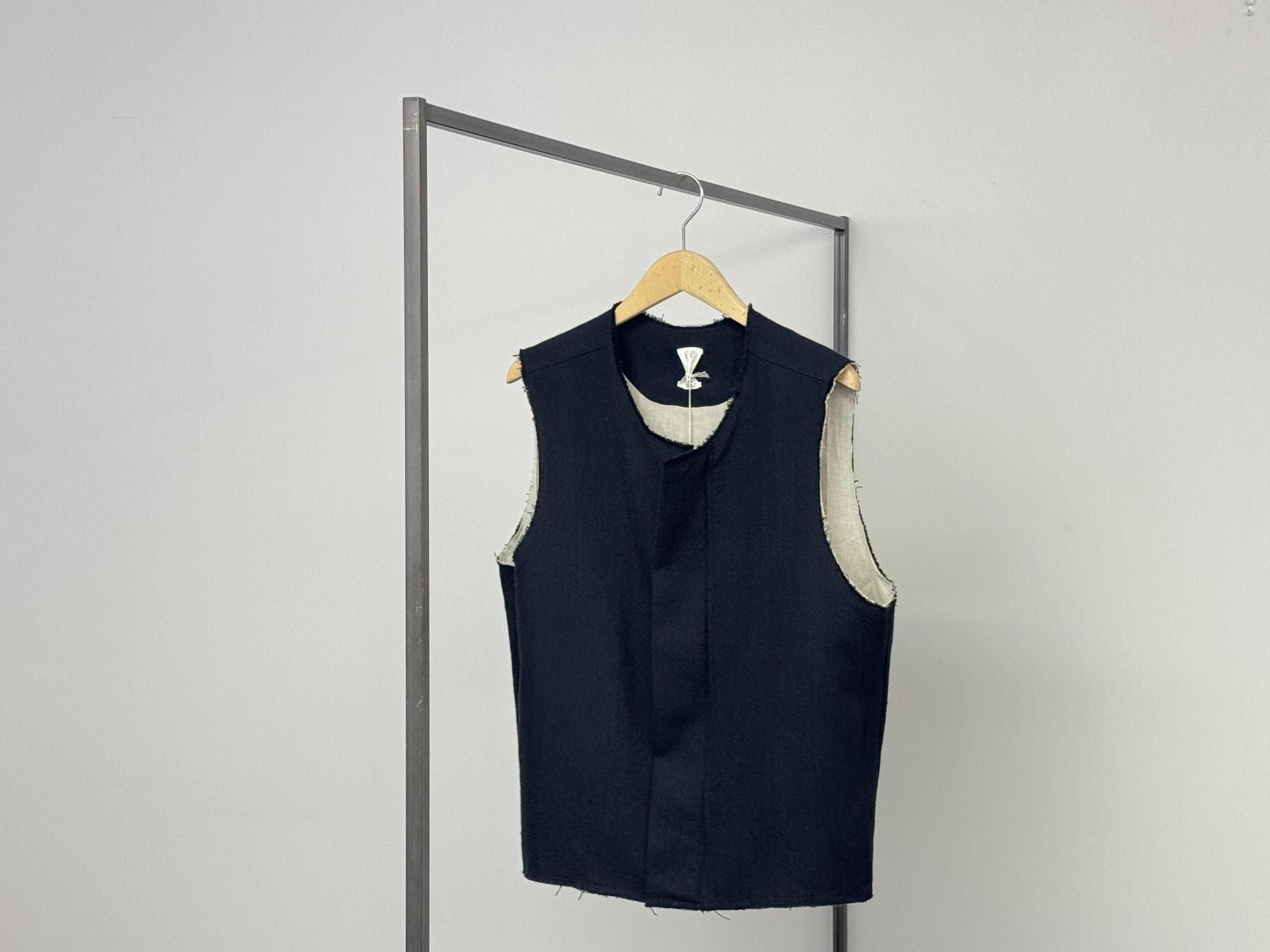 seya. RAYMOND HERRINGBONE VEST