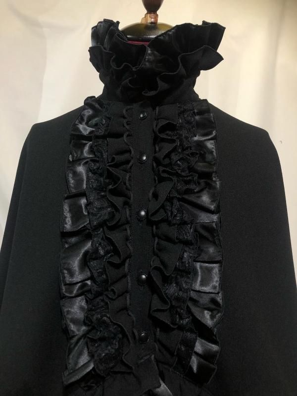 ◇受注商品◇ヴァンパイアタイ付き立ち襟フリルマント：黒×黒レース