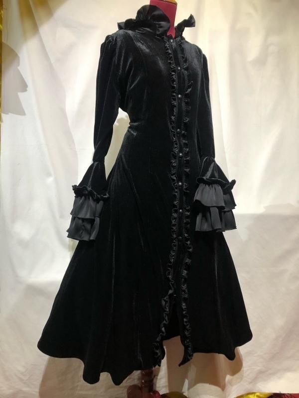 ◇受注商品◇豪華カメオタイ付き貴婦人ロングコート：黒ベロア