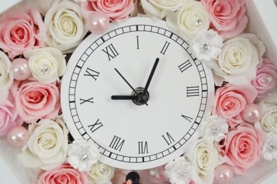 ディズニーの名前入れもできる花時計 ミッキーとミニーのプリザーブドフラワー ディズニーの名前入れもできる花時計 ミッキーとミニーのプリザーブドフラワー
