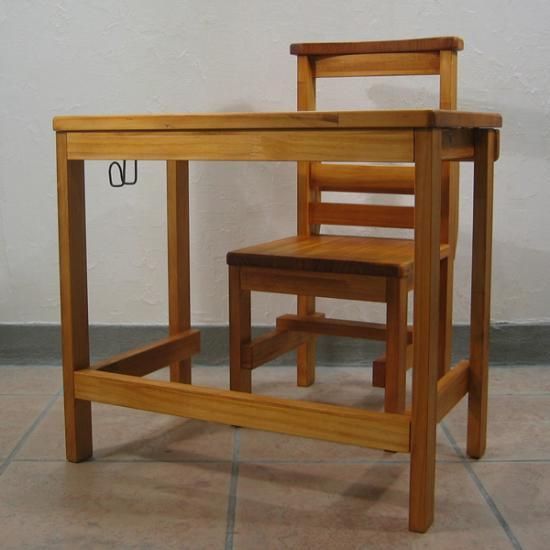 enfant 木製ダイニングチェア 2脚セット チャーチチェア ブックラック付き キッズ チャーチチェア&デスクセット - TOMWORKERS DESIGN