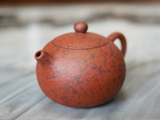 鄭忠龍 鉄斑釉茶壺(3835)