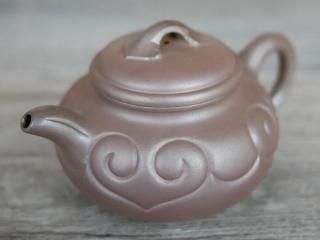 台湾紫砂壺 台湾製素焼きの茶壺 - 桃花源(中国茶・茶器 台湾紫砂壺 台湾製素焼きの茶壺 - 桃花源(中国茶・茶器
