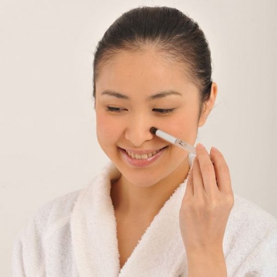 尺　小鼻専用洗顔ブラシの写真