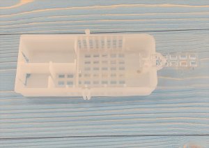プラスチック王籠(白)Ｂ《支払方法：代金引換専用》 - 養蜂器具の通販サイ									ト秋田屋本店