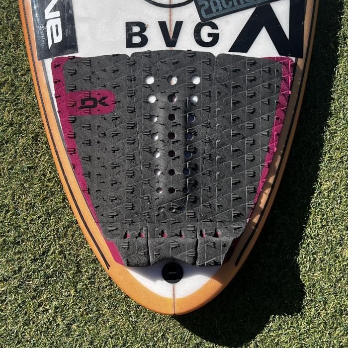 高橋みなとの使用ボード中古【SLEEPYSLEDS】 5'6 x 18'1/4