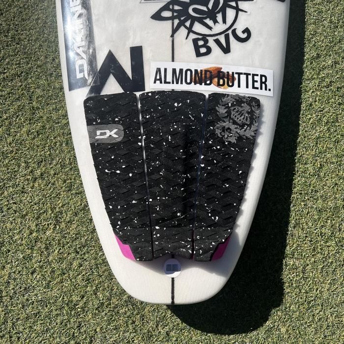 高橋みなとの使用ボード中古【SLEEPYSLEDS】 5'6 x 18'1/4 高橋みなとの使用ボード中古【SLEEPYSLEDS】 5'6 x 18'1/4