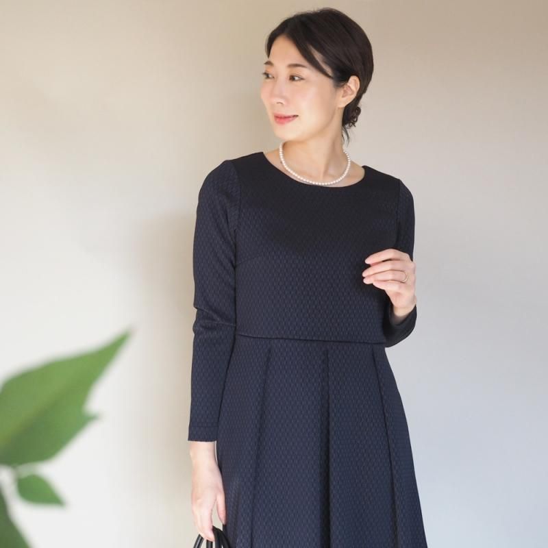 アーミッシュ風シンプルワンピース フォーマルネイビー 細かい幾何学柄