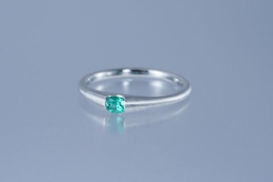 ブラジル産パライバトルマリン2.45ct ダイヤモンド2ct プラチナ