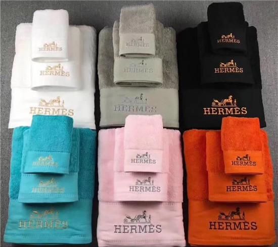 美品　エルメス HERMES バスタオル 《ステアーズ》