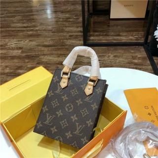 륤ȥLOUIS VUITTON Хå2020 ǥ٥դФݤʼ奢롡Х̶СǼե󡡥쥬󥹡