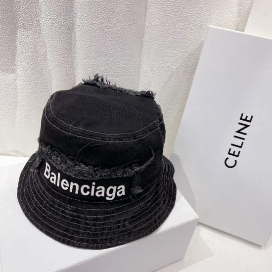バレンシアガ BALENCIAGA ロゴ刺繍バケットハット
