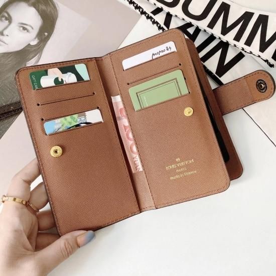 GUCCI - 正規品 GUCCI ルイヴィトン iPhone6、iPhone6S 全機種対応 手帳型スマホケース スライド式 ルイヴィトン