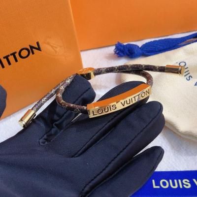LouisVuitton륤ȥ ֥쥹å °  ʪ 饷å ˥å ץ쥼ȥ֥ 饢꡼ ץ쥼