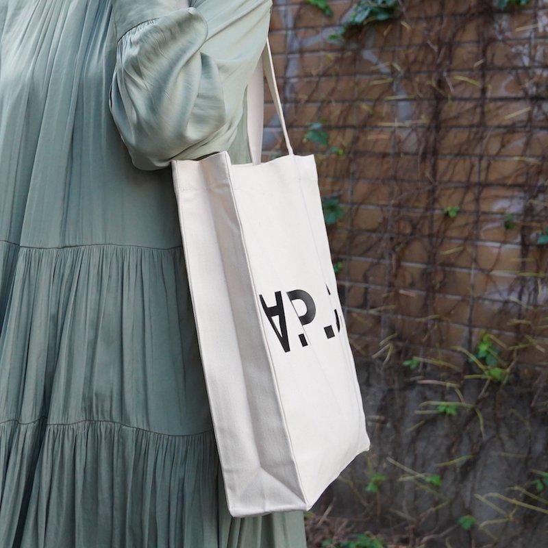 A.P.C.] アーペーセー デニム トートバッグ (Noir) | INS ONLINE