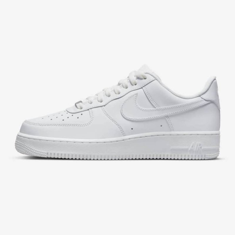 <img class='new_mark_img1' src='https://img.shop-pro.jp/img/new/icons6.gif' style='border:none;display:inline;margin:0px;padding:0px;width:auto;' />[NIKE] AIR FORCE1 `07 CW2288-111(ホワイト/ホワイト)