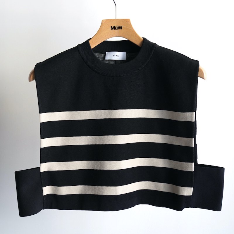 <img class='new_mark_img1' src='https://img.shop-pro.jp/img/new/icons6.gif' style='border:none;display:inline;margin:0px;padding:0px;width:auto;' /> [HYKE] ハイク STRIPED SWEATER CROPPED TOP(BLACK)