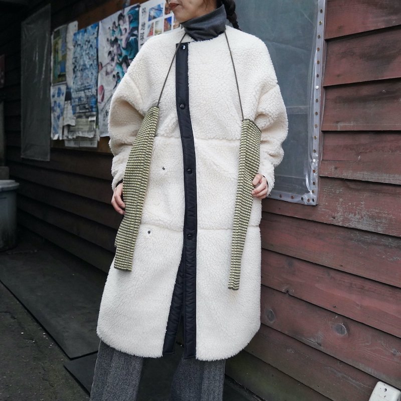 <img class='new_mark_img1' src='https://img.shop-pro.jp/img/new/icons6.gif' style='border:none;display:inline;margin:0px;padding:0px;width:auto;' /> [HYKE] ハイク FAUX SHEARLING COAT(WHITE)