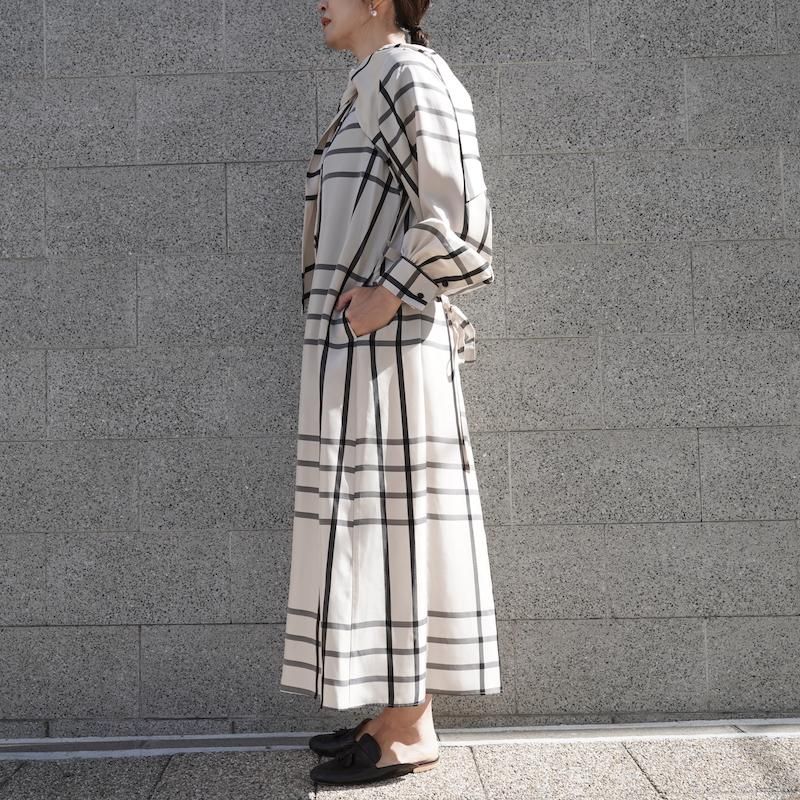 HYKE] ハイク CUPRO CHECK PUSSY-BOW DRESS(CREAM)