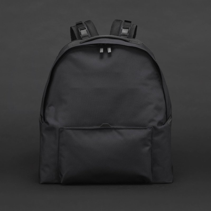 <img class='new_mark_img1' src='https://img.shop-pro.jp/img/new/icons56.gif' style='border:none;display:inline;margin:0px;padding:0px;width:auto;' />[MONOLITH] Υꥹ BACKPACK PRO SOLID M (CosmoniteBlack)