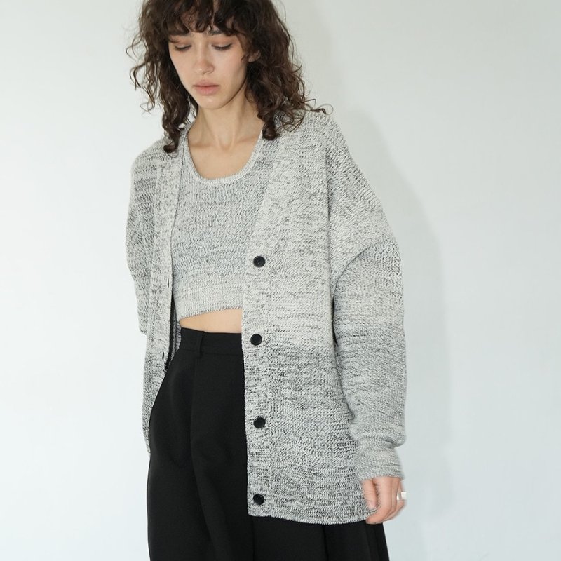 <img class='new_mark_img1' src='https://img.shop-pro.jp/img/new/icons50.gif' style='border:none;display:inline;margin:0px;padding:0px;width:auto;' /> [CLANE]  BUSTIER SET KNIT CARDIGAN (MIX)