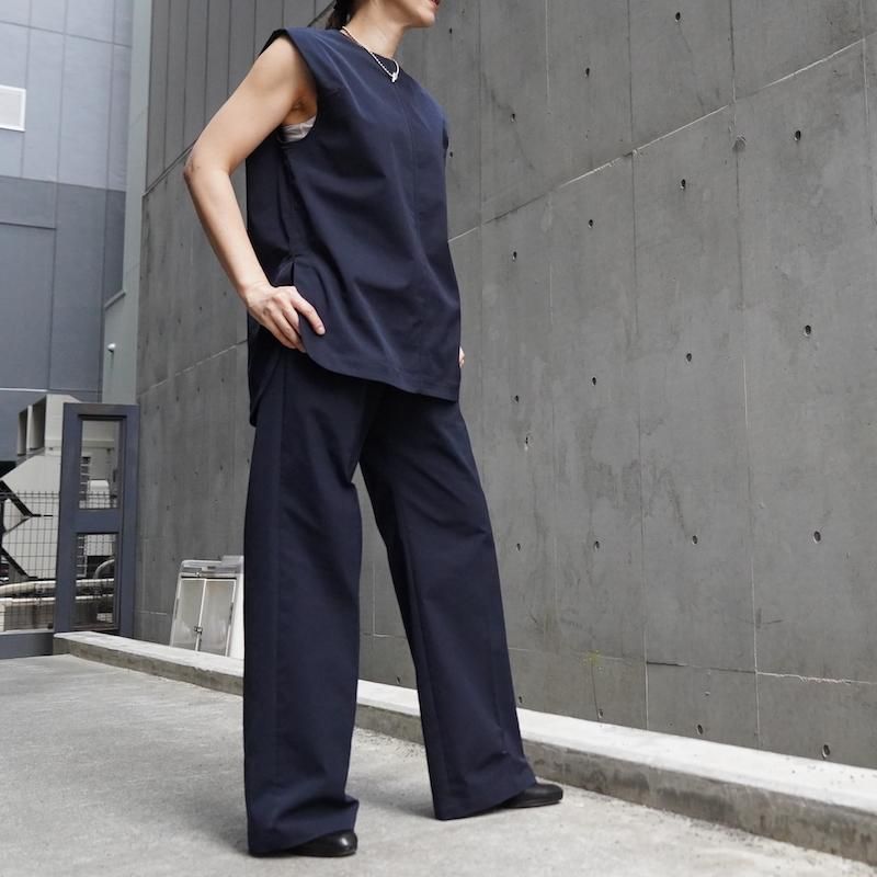 HYKE] ハイク TASLAN TWILL SLEEVELESS TOP (NAVY)