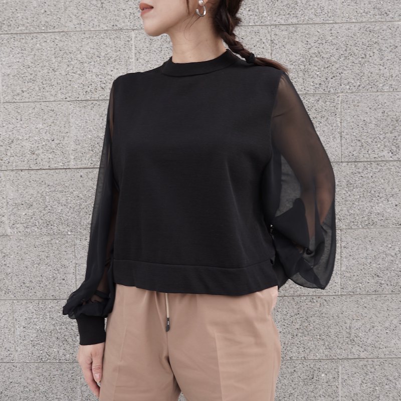 <img class='new_mark_img1' src='https://img.shop-pro.jp/img/new/icons6.gif' style='border:none;display:inline;margin:0px;padding:0px;width:auto;' /> [HYKE] ϥ CREW NECK CROPPED SWEATER WITH SHEER SLEEVES(BLACK)