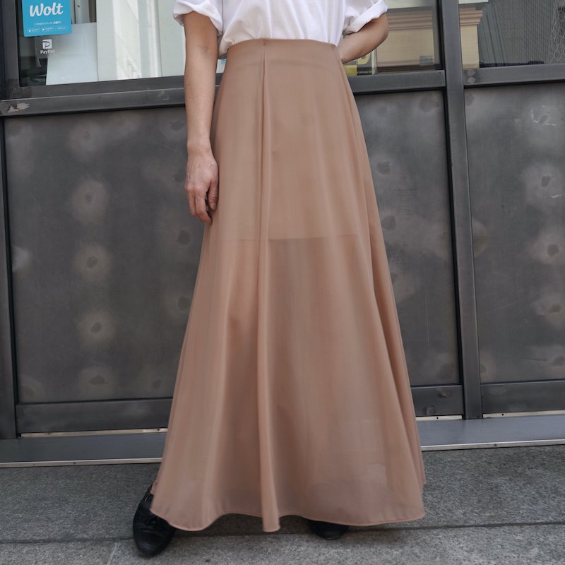 <img class='new_mark_img1' src='https://img.shop-pro.jp/img/new/icons6.gif' style='border:none;display:inline;margin:0px;padding:0px;width:auto;' />[CLANE]  SHEER FLARE MERMAID SKIRT 16109-6052(BEIGE)