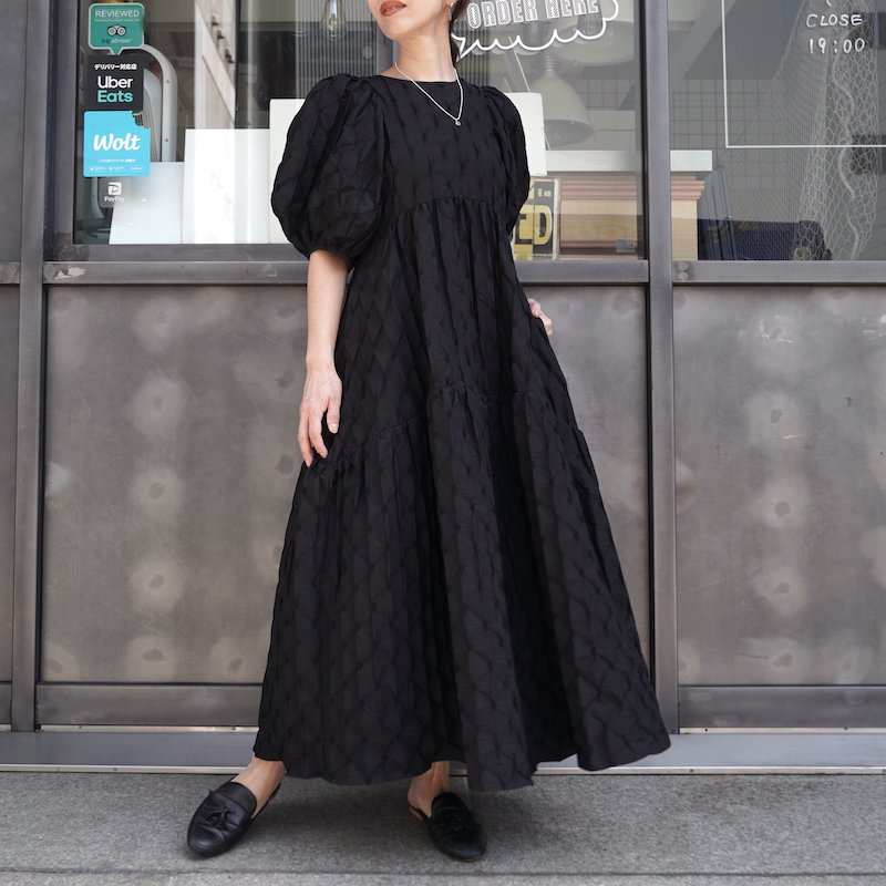<img class='new_mark_img1' src='https://img.shop-pro.jp/img/new/icons6.gif' style='border:none;display:inline;margin:0px;padding:0px;width:auto;' /> [CLANE]  BOMB ONEPIECE(BLACK)