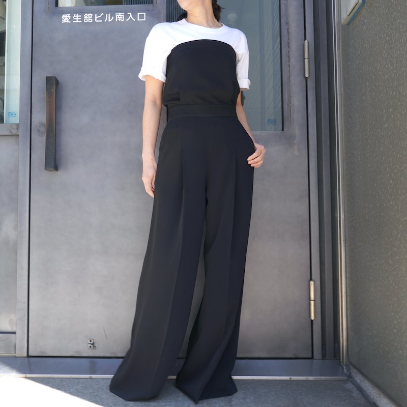 <img class='new_mark_img1' src='https://img.shop-pro.jp/img/new/icons6.gif' style='border:none;display:inline;margin:0px;padding:0px;width:auto;' /> [HYKE] ϥ SATIN STRAPLESS JUMPSUI(BLACK)